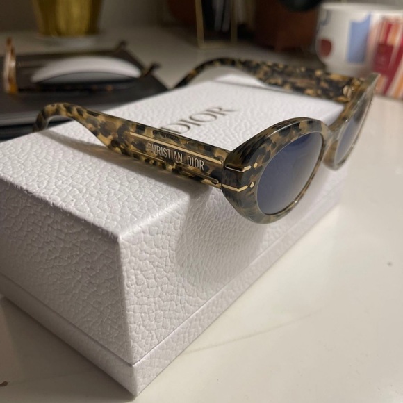 Christian Dior Signature Tortoiseshell Acetate Cat Eye Sunglasses main image 4